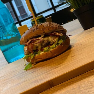 Burger Frenchie artisanal en livraison à Orléans